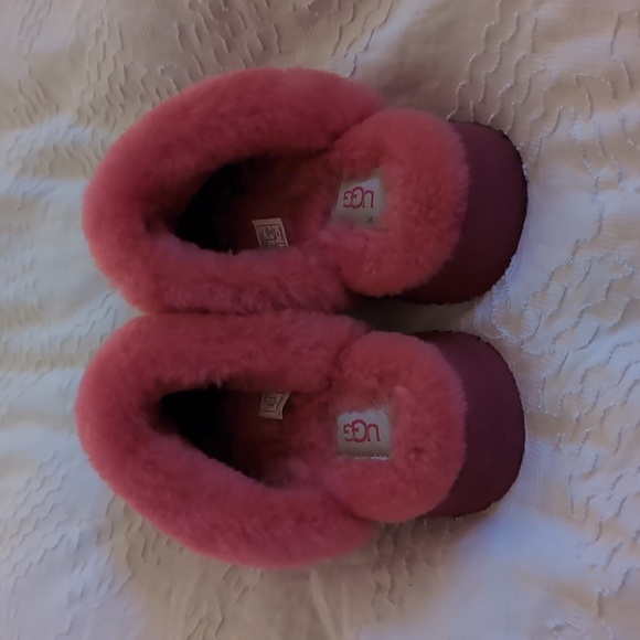 Hot pink platform uggs - Picture 3 of 5
